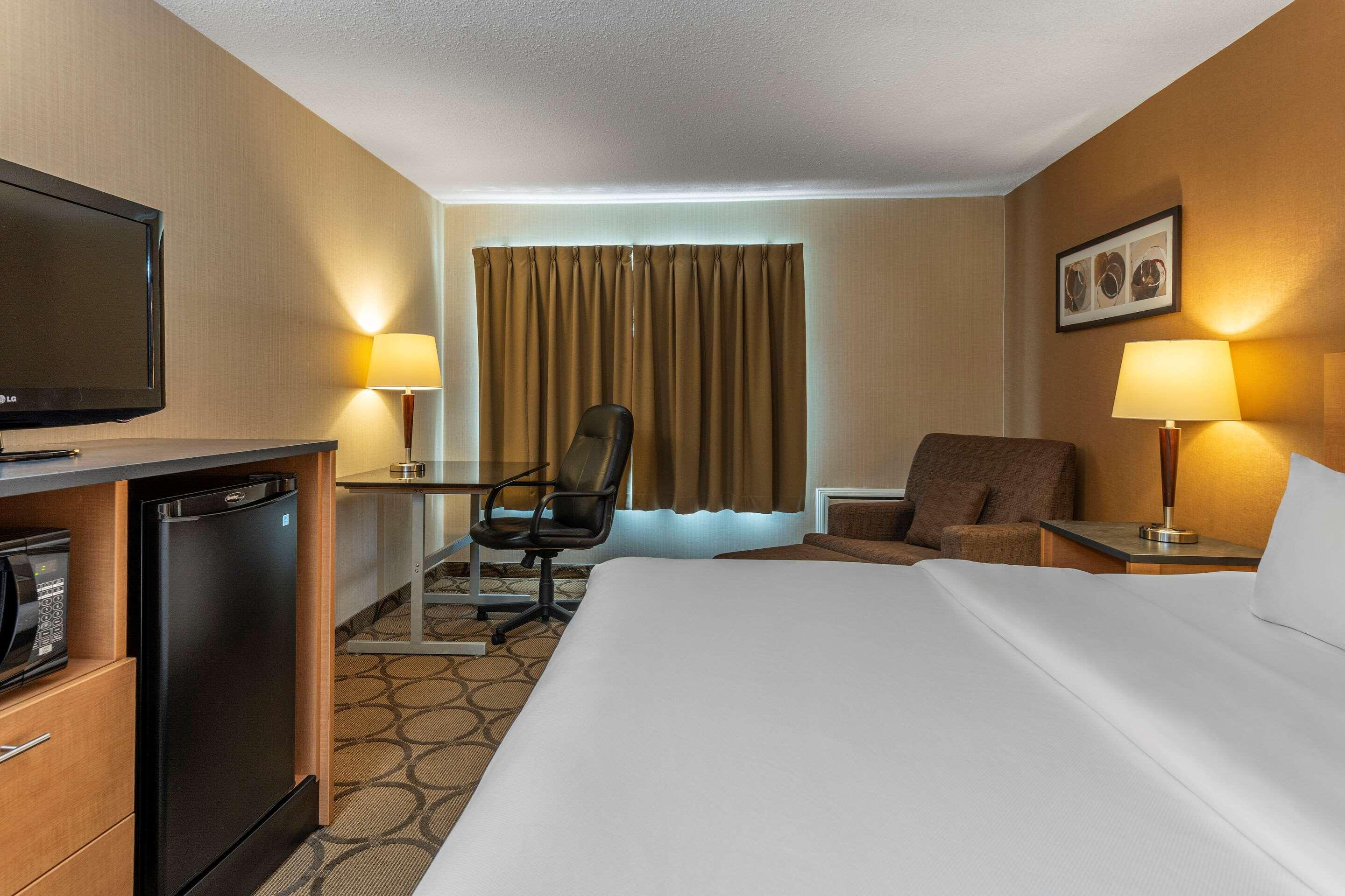Comfort Inn Sept-Îles Zewnętrze zdjęcie