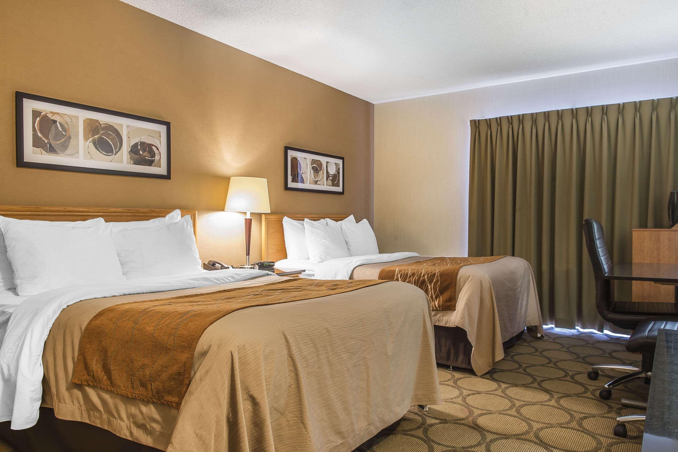 Comfort Inn Sept-Îles Zewnętrze zdjęcie